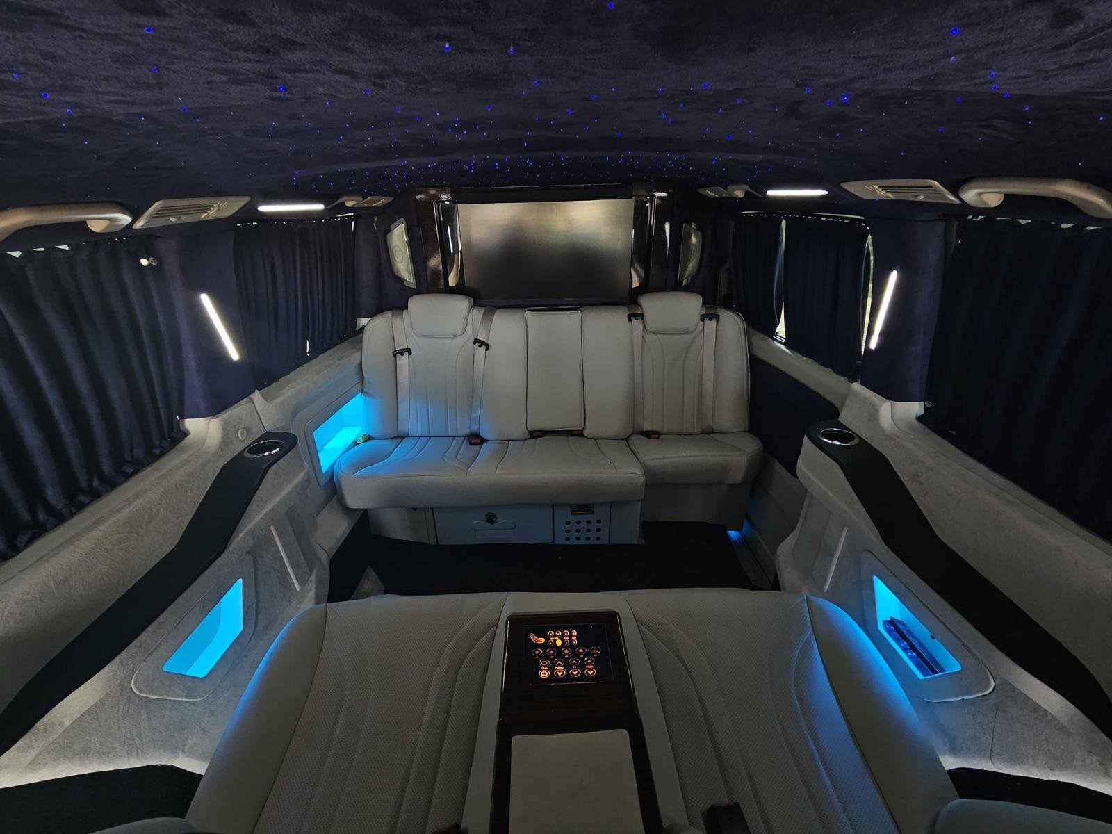 Mercedes Vito &  VW Private